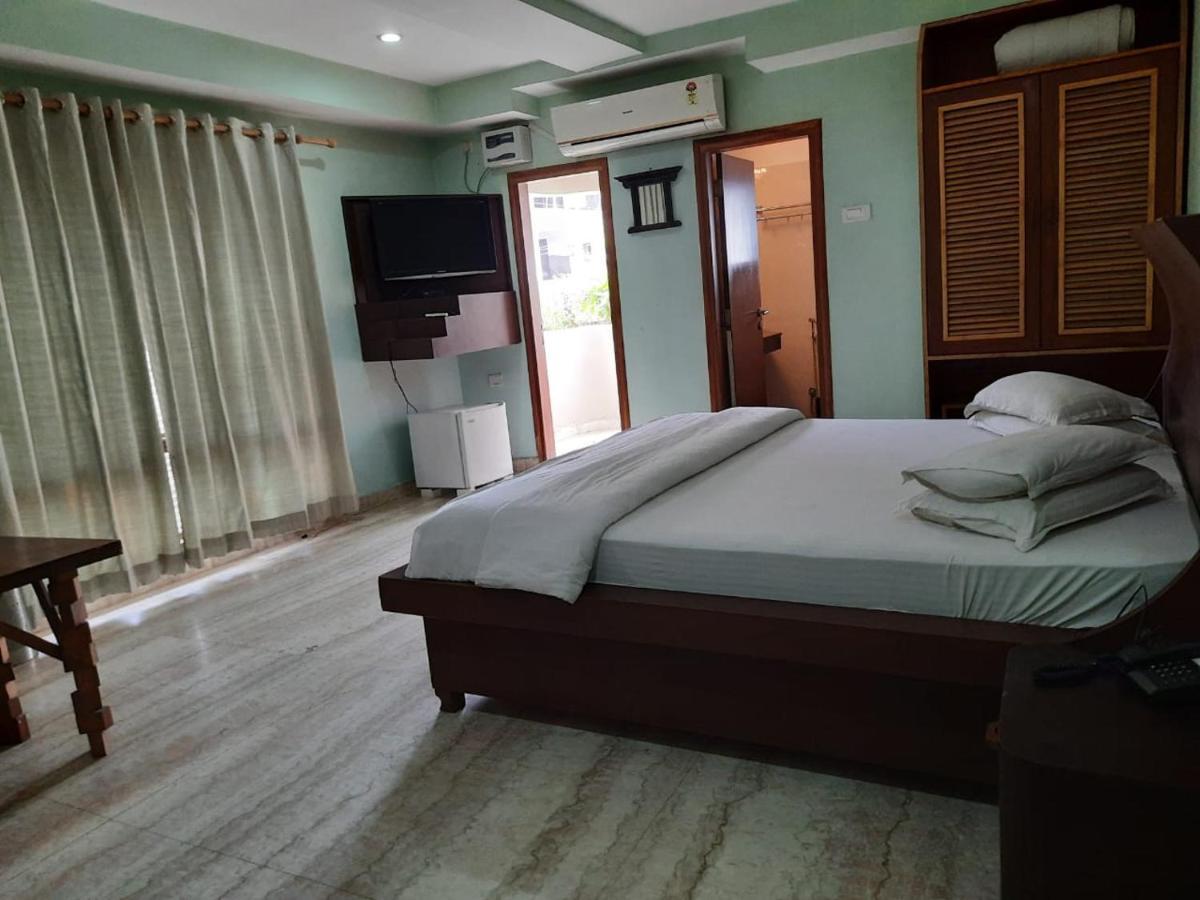 Hotel Rains Inn Guwahati Luaran gambar