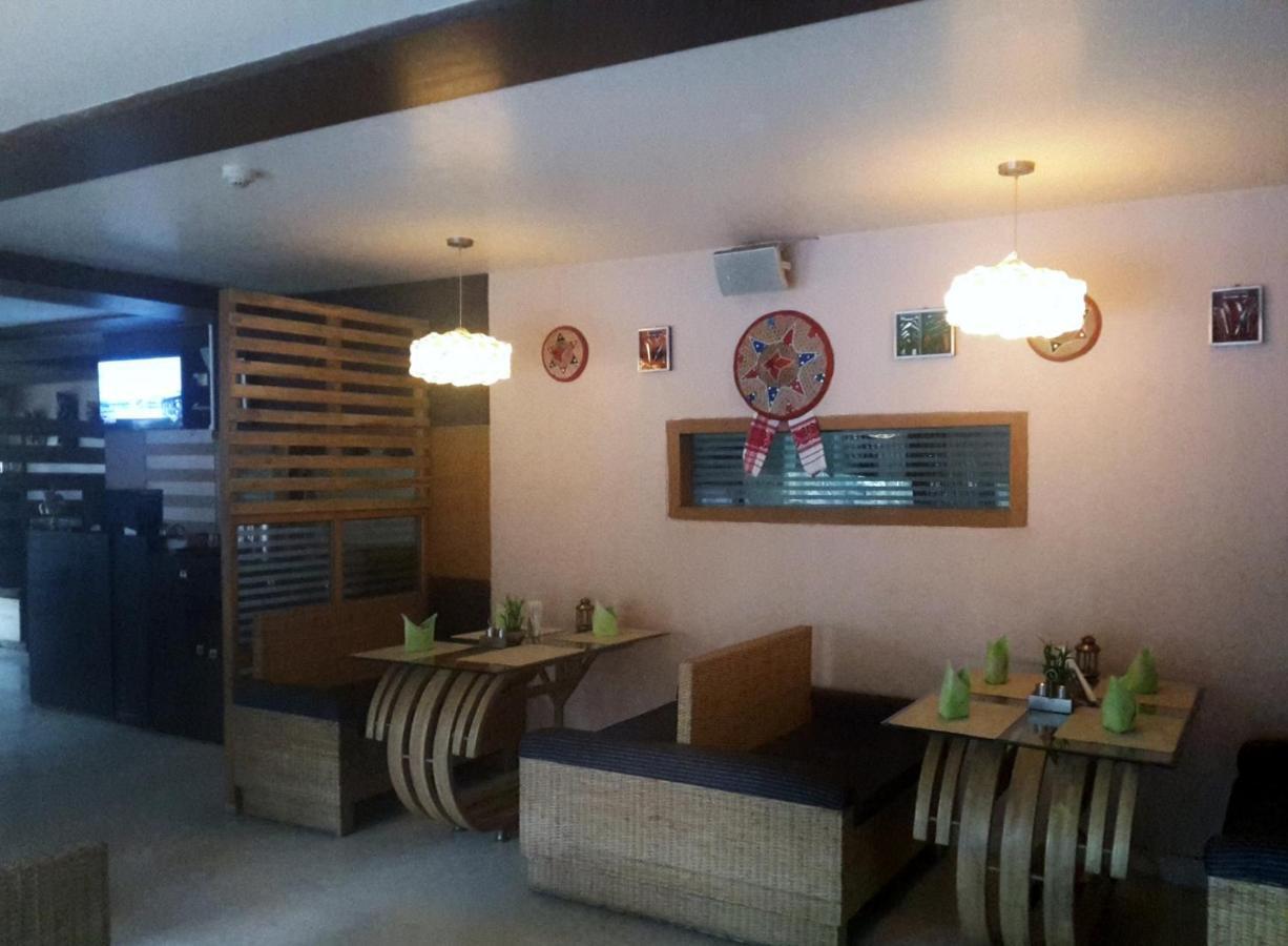 Hotel Rains Inn Guwahati Luaran gambar