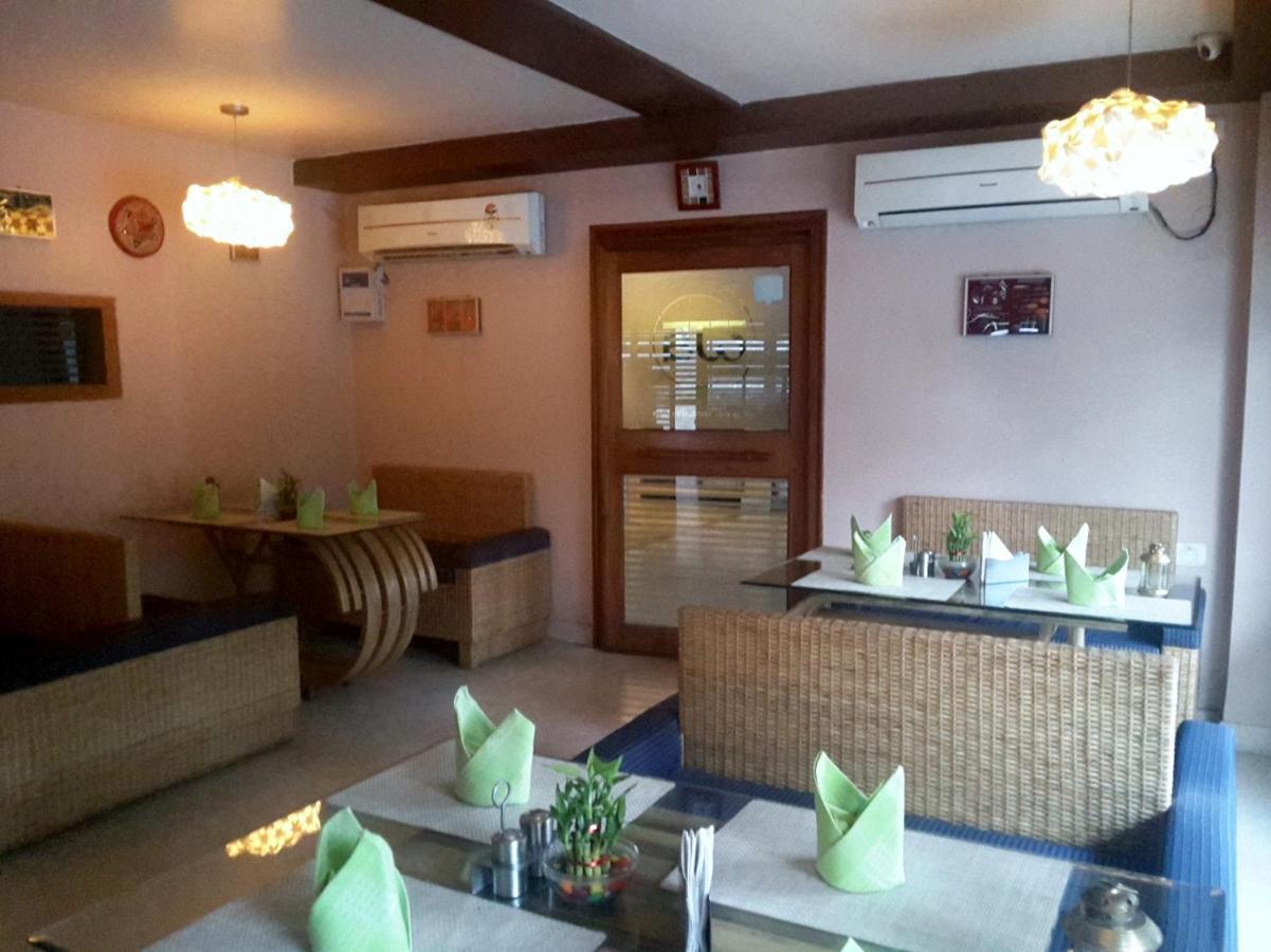 Hotel Rains Inn Guwahati Luaran gambar