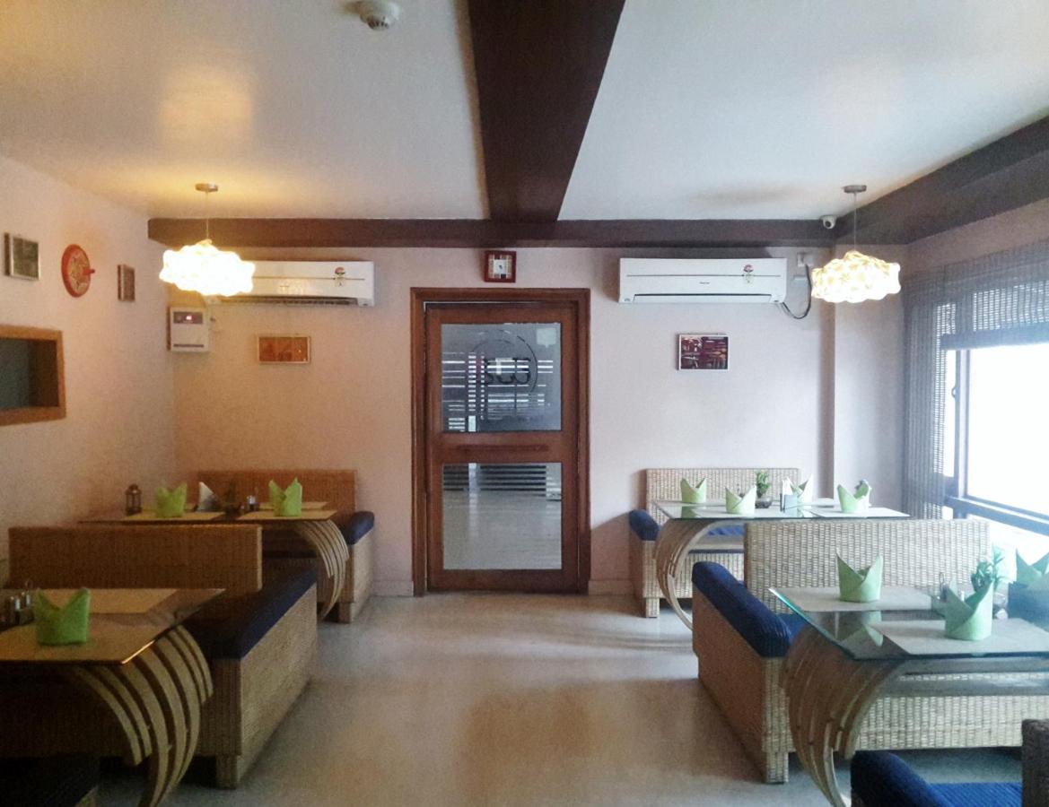 Hotel Rains Inn Guwahati Luaran gambar