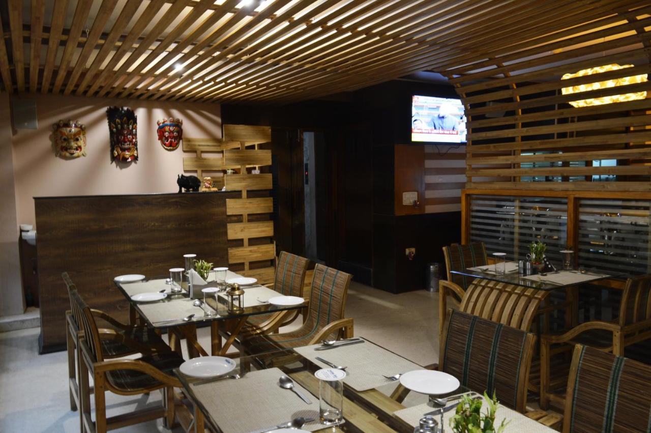 Hotel Rains Inn Guwahati Luaran gambar