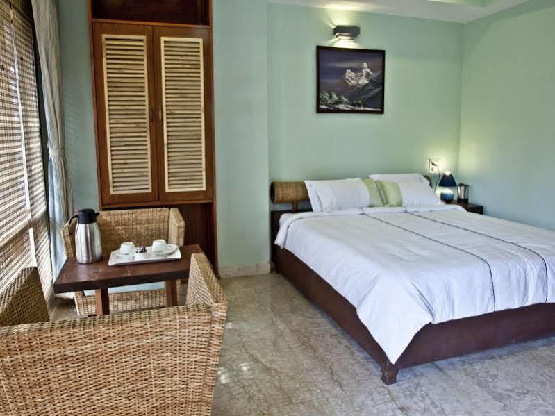 Hotel Rains Inn Guwahati Luaran gambar